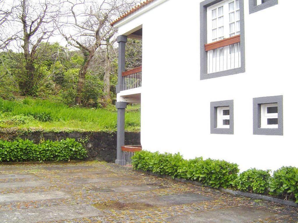 ホテル Montanha São Roque do Pico エクステリア 写真